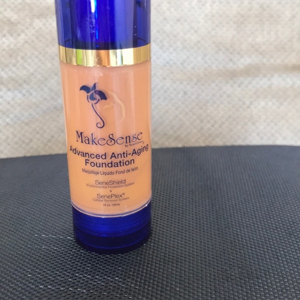 Deep Caramel MakeSense AAA Foundation SeneGence